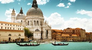 How to Develop an Audio Tour Guide App like Audio Compass